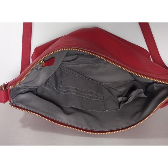 Fossil Red Leather with adjustable shoulder strap - Picture 5 of 5